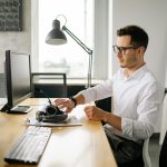 Cómo gestionar la ansiedad al volver al trabajo tras las vacaciones: consejos prácticos y apoyo emocional